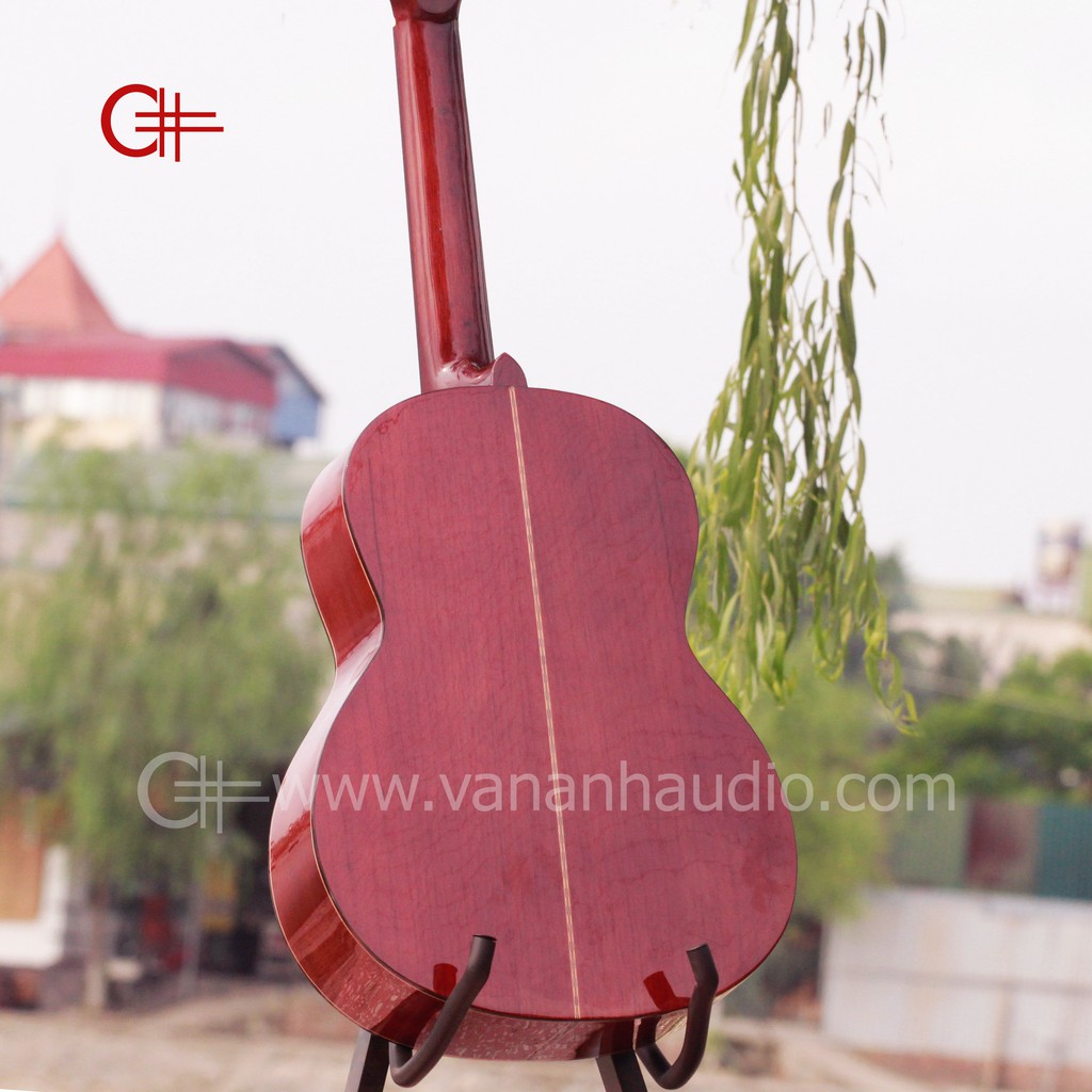 Đàn Guitar C200 dáng tròn (TẶNG BAO DA, PHÍM GẢY)