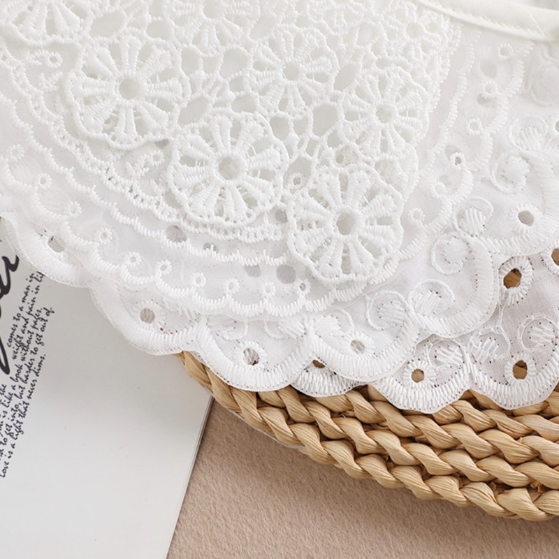 Cổ áo sơ mi giả ba lớp họa tiết hoa dễ thương cho nữ