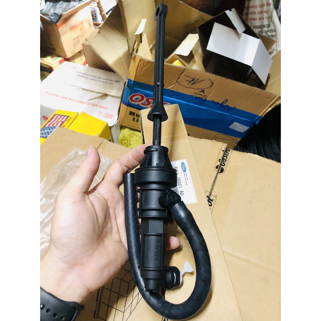 TỔNG CÔN TRÊN FORD TRANSIT 2003-2006