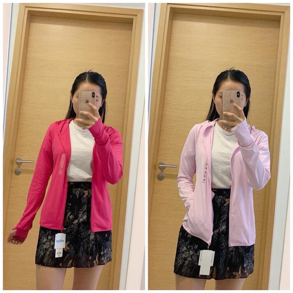 Áo chống nắng Uniqlo chất làm mát | BigBuy360 - bigbuy360.vn