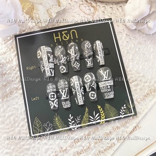 Nailbox (Móng giả) Móng úp Thiết Kế LouisVuition Trắng