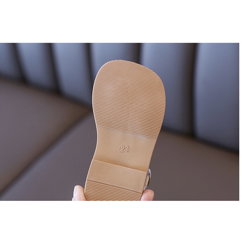 Giày sandal bé gái mã 8861