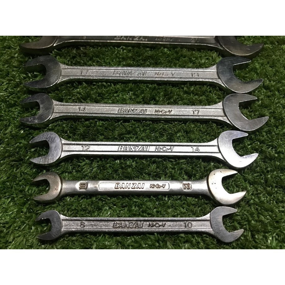 Bộ cờ lê BANZAI  Made in Japan. 8 chi tiết từ số 8 đến số 26. Hàng đã qua sử dụng