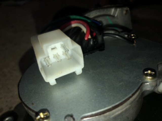 Củ gạt mưa đông phong 375 24v ( có ảnh kèm thước đo ở cuối)