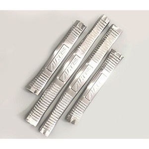 Ốp Bậc Trong Ngoài Xe Altis 2014 đến 2018 Mẫu Inox