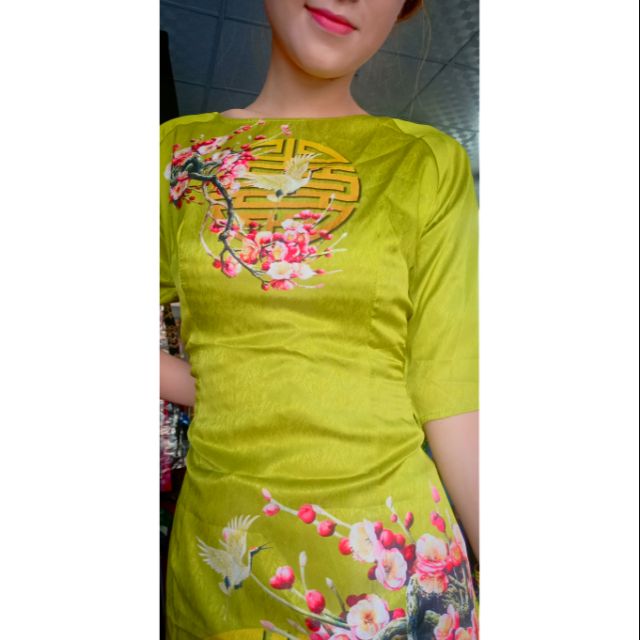 Áo dài gấm size big luôn khách nha.