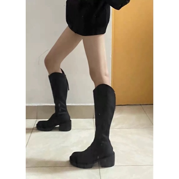 Giày boots nữ da lì cao cổ chữ V đế ulzzang