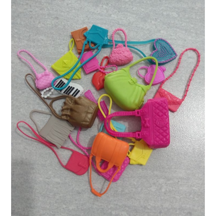 Thanh lý túi xách, phụ kiện chính hãng barbie