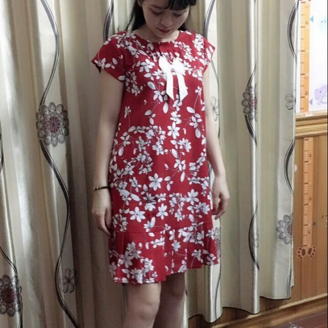 Váy hoa cho bà bầu