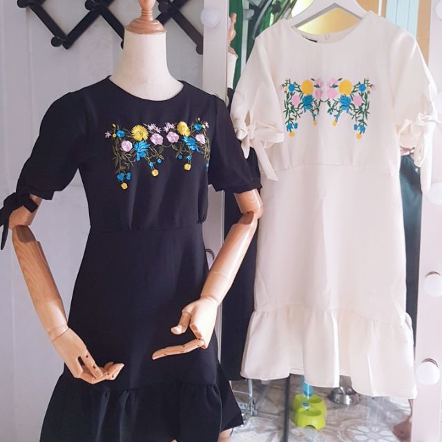 ĐẦM THÊU HOA ĐUÔI CÁ