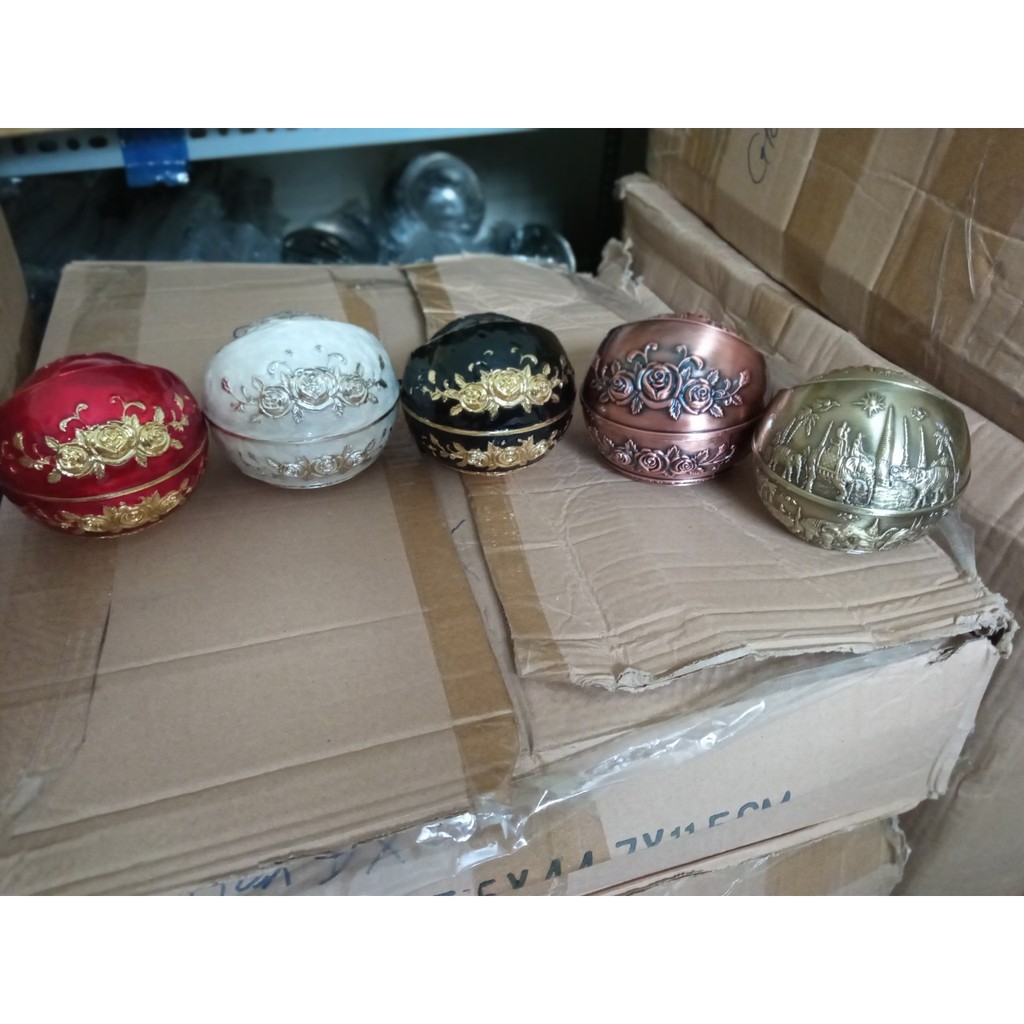 Gạc tàn thuốc Tròn sang trọng (7 màu)