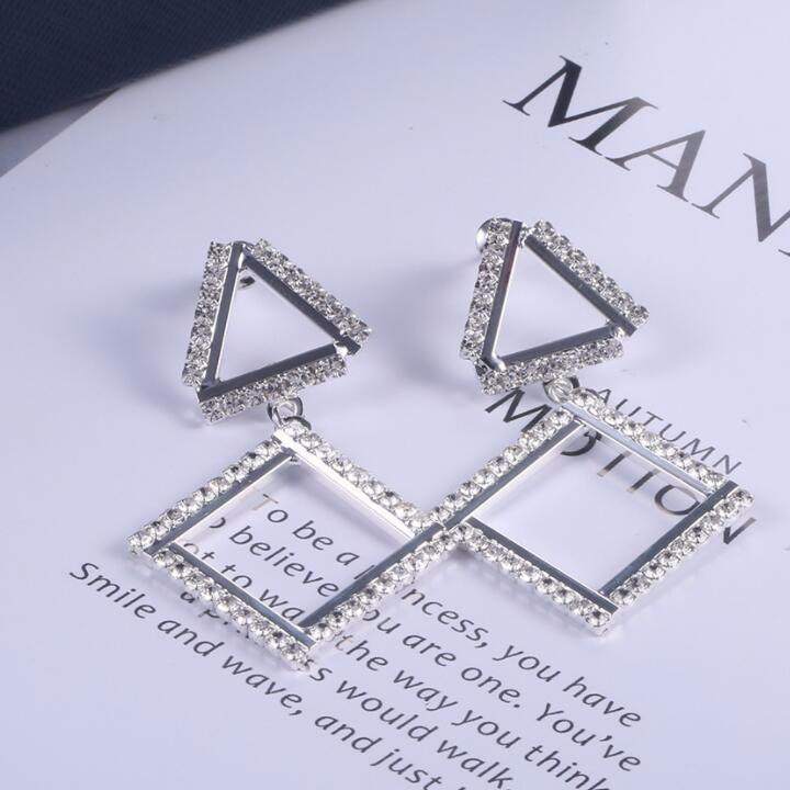 Khuyên tai nữ hình học tam giác vuông hạt đá sang trọng bông tai thời trang cá tính phong cách Hàn Quốc