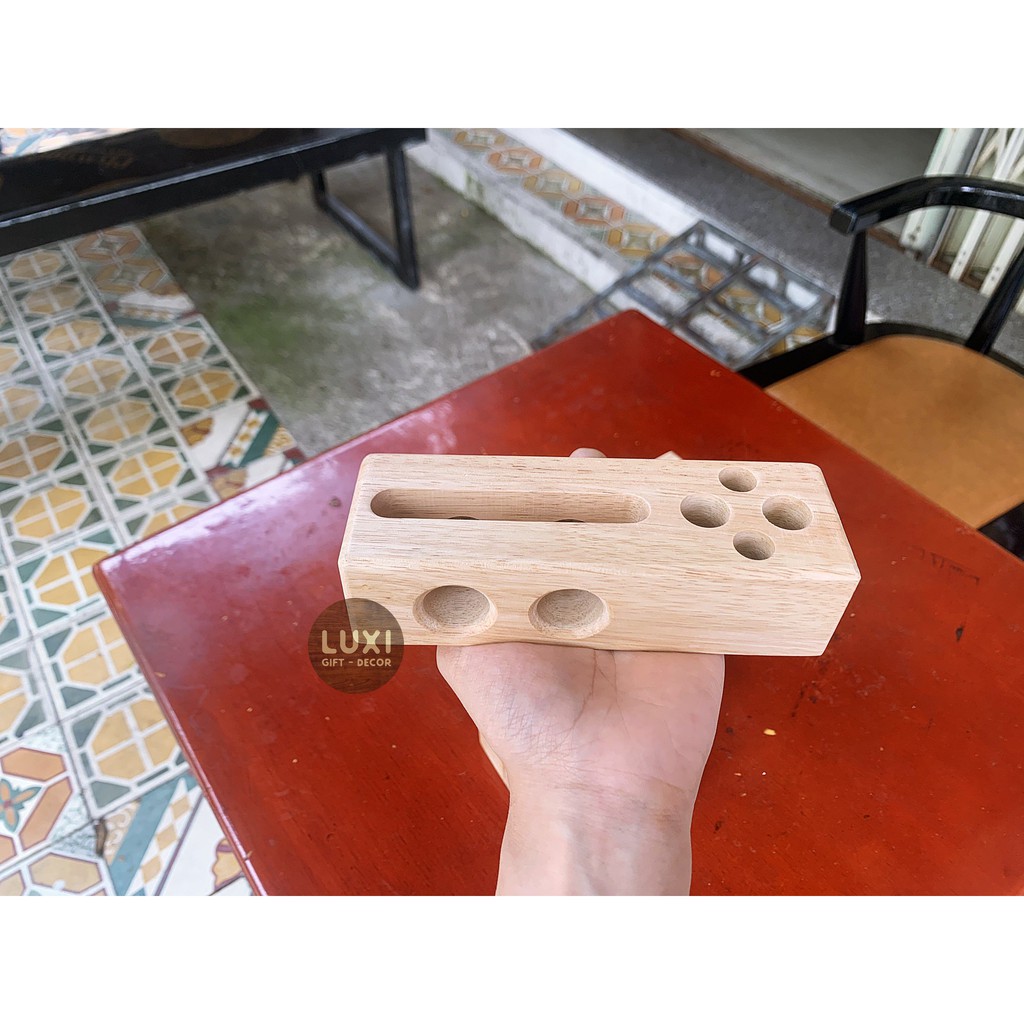 Giá đỡ điện thoại kèm ống bút LUXI DECOR free khắc logo quà tặng