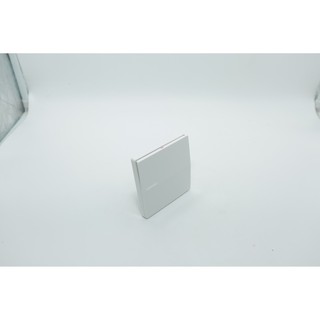 Hạt công tắc đơn 1 chiều Edenki EE-101-G