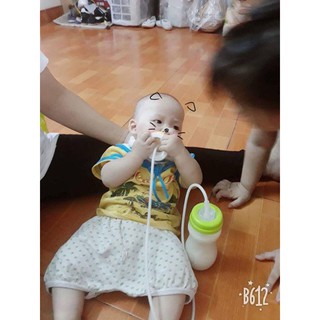 Bình rảnh tay thông minh cho bé