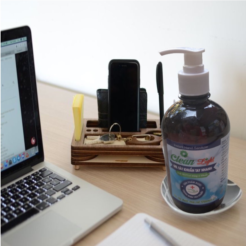 Dung Dịch Sát Khuẩn Tay Nhanh Clean Light - Da Tay Mềm Mại Với Vtamin E - Chai 500ml | BigBuy360 - bigbuy360.vn