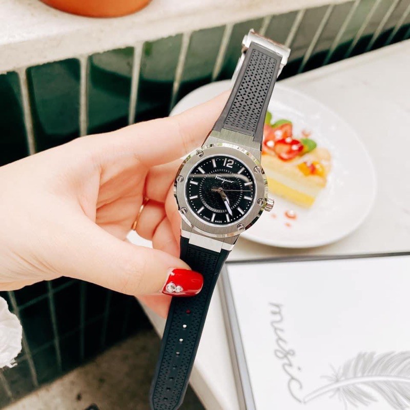 Đồng hồ nữ Salvatore Ferragamo F80 bản thường .