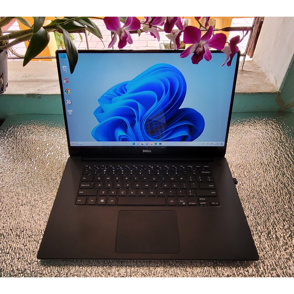 Laptop Dell Precision 5520 l Core i7-7820HQ l RAM 16G l SSD 512G l Màn hình 15'6 FHD  HÀNG ĐẸP 99%