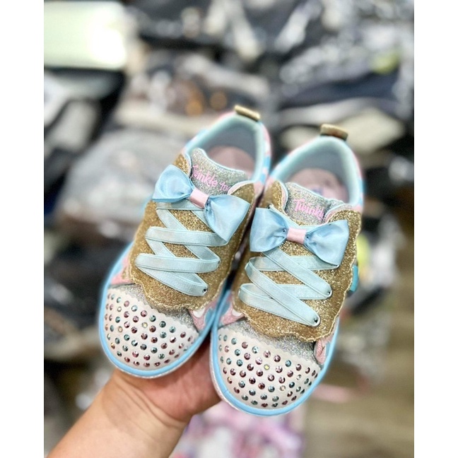 Giày Skechers đèn nháy 2022💝