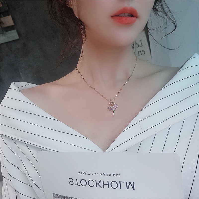 Dây Chuyền Thép Titan Mạ Vàng 18K Mặt Hình Cô Gái Múa Ba Lê Phong Cách Mới