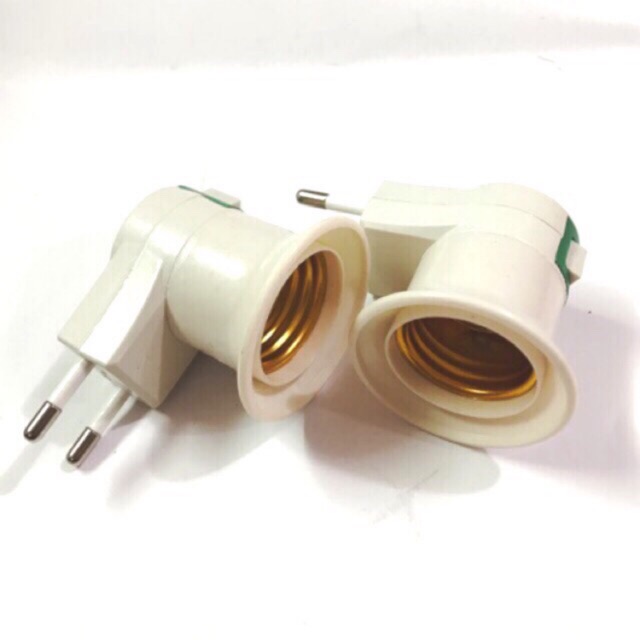Đui công tắc liền phích cắm