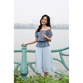 Sơ mi trễ vai hoa nhí