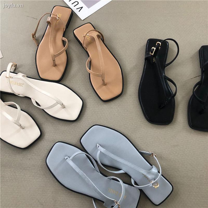 Sandals female summer flat bottom 2021 new net celebrity ins wild French simple fashion solid color flip-flop beach shoes