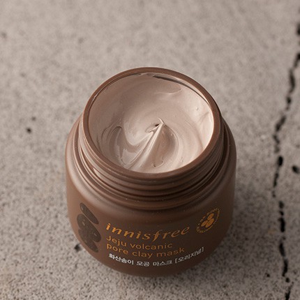 Mặt nạ đất sét Innisfree Super Volcanic Pore Clay Mask 2X tro núi lửa giảm mụn đầu đen