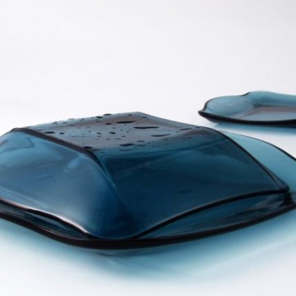 Đĩa thủy tinh vuông Nettuno Blue