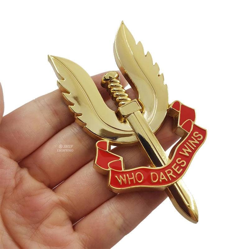 Miếng dán kim loại trang trí nắp sau xe hơi hình SAS Who Dares Wins độc đáo