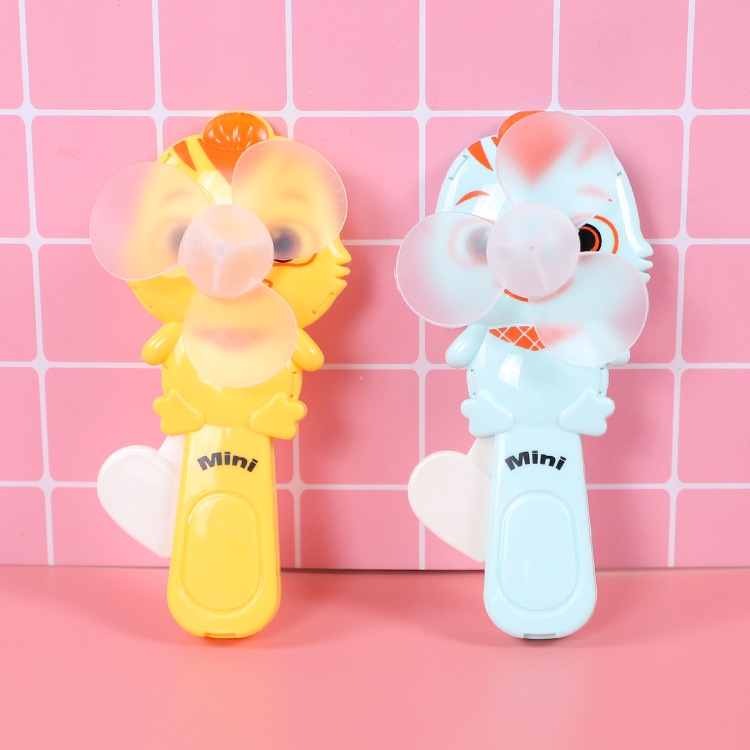 Quạt bóp tay hình thú bằng nhựa nhiều màu sắc cho bé