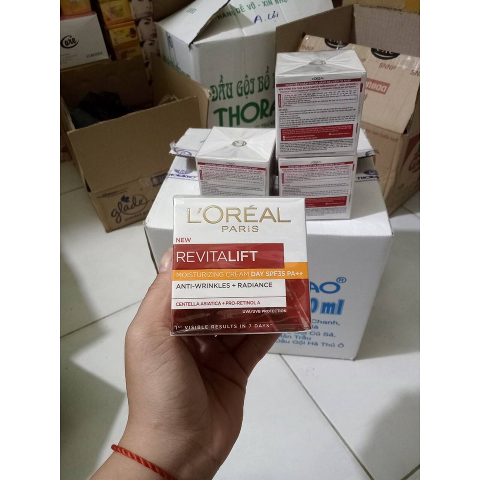 Kem dưỡng săn chắc da giảm vết nhăn loreal ngày 50ml