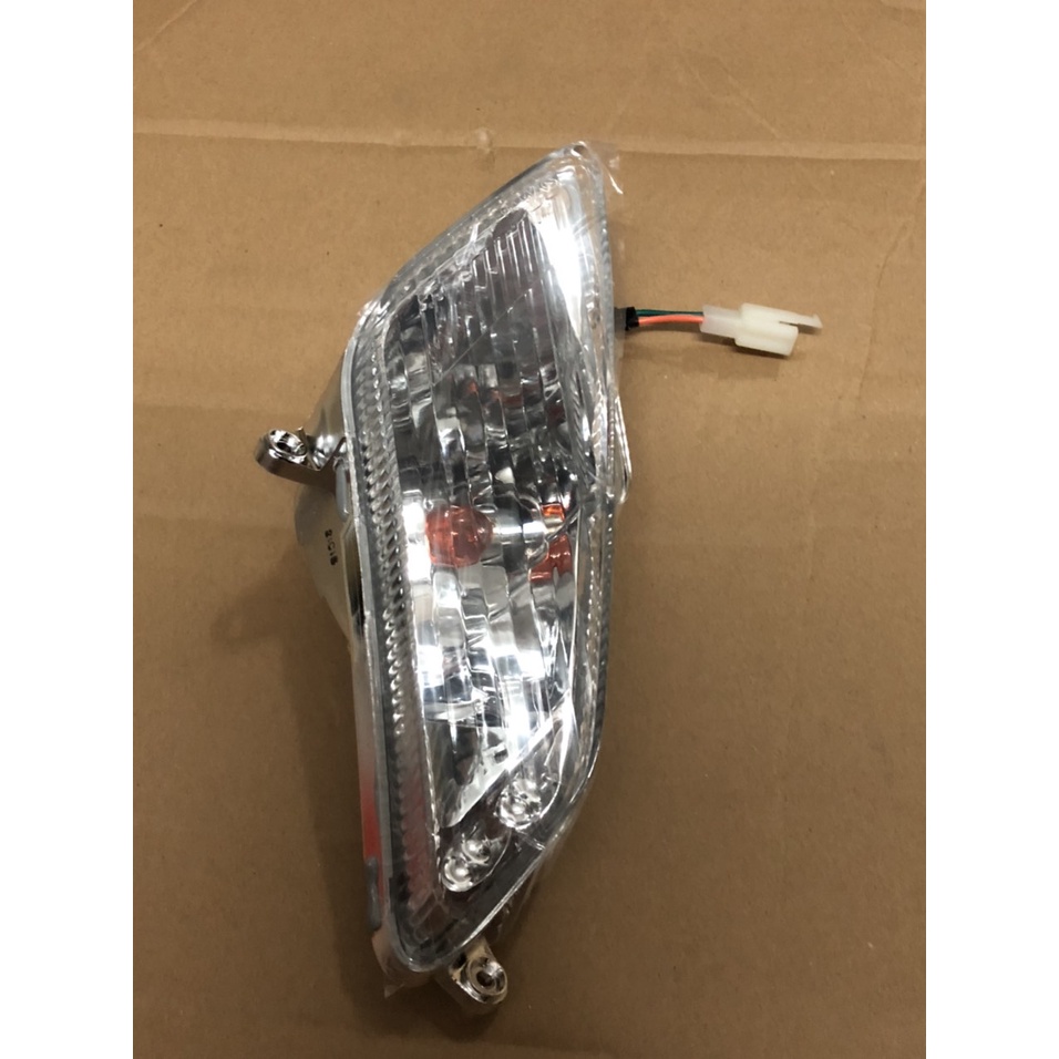 Xi nhan trước/ Bộ đèn xi nhan trước xe Elizabeth mã VT5