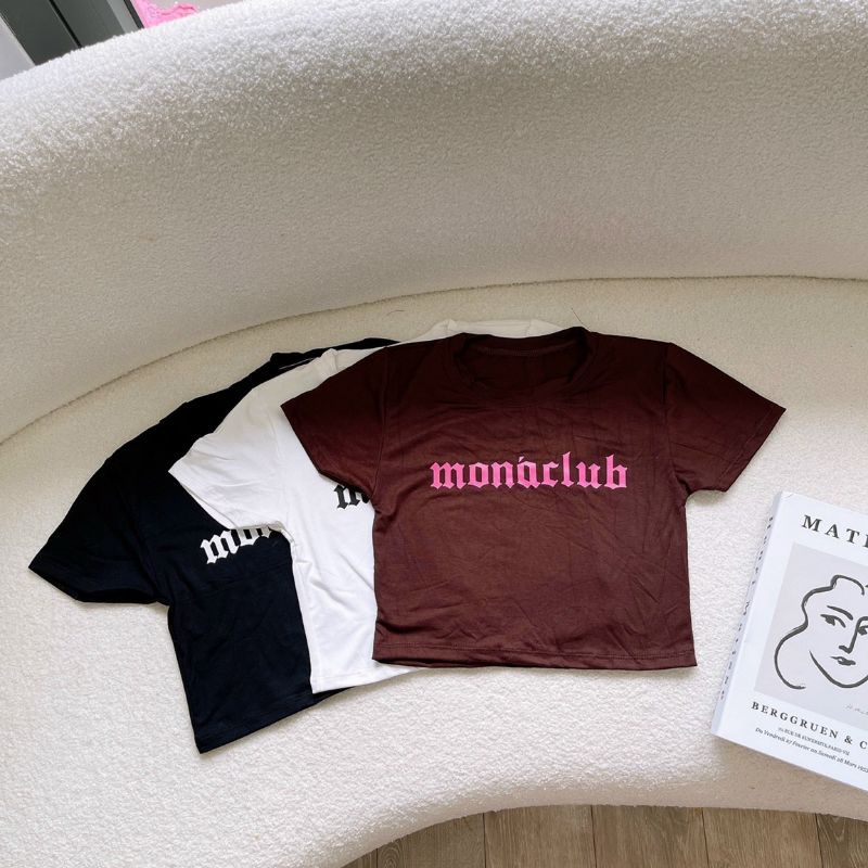 Áo thun croptop in chữ Monaclub
