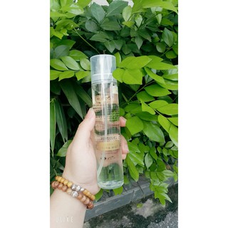 Xịt khoáng dưỡng ẩm bổ sung Collagen Queenie