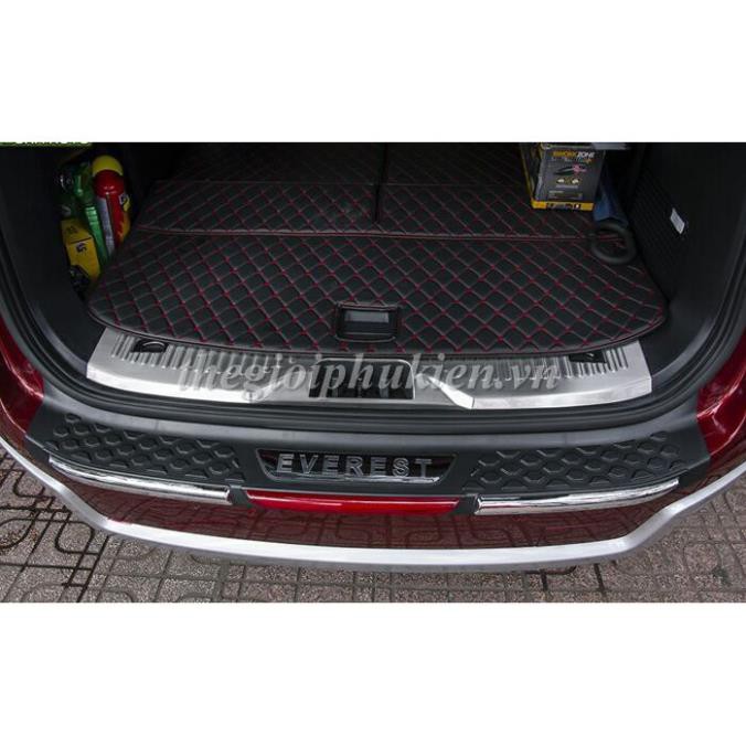 Ốp chống trầy cốp Ford Everest 2016-2019 –  INOX(hàng cao cấp) - D-Shop