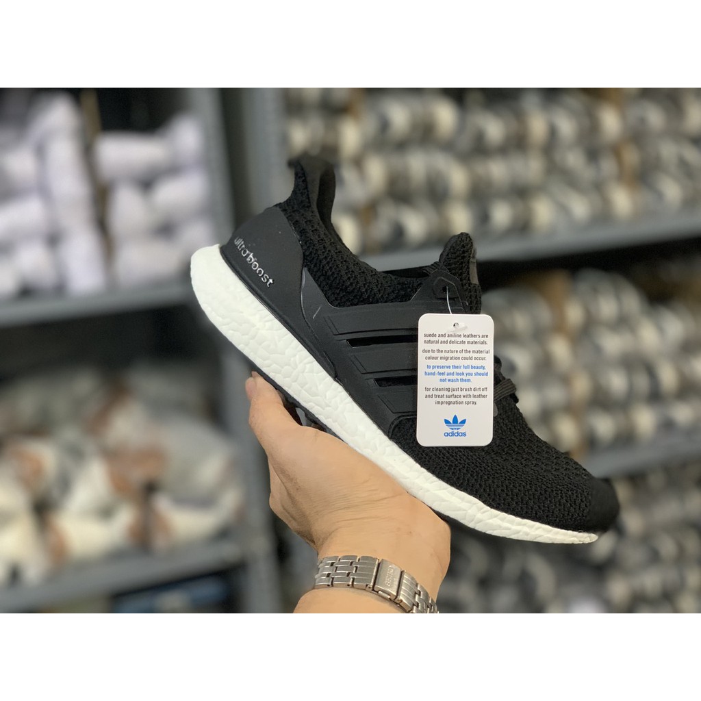 Giày thể thao/Sneaker Ultra Boost 4.0 đen (Full box + tặng kèm tất sneaker)