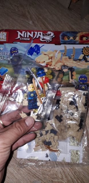 Lắp ráp Legoninja rồng 8019 có 142 chi tiết