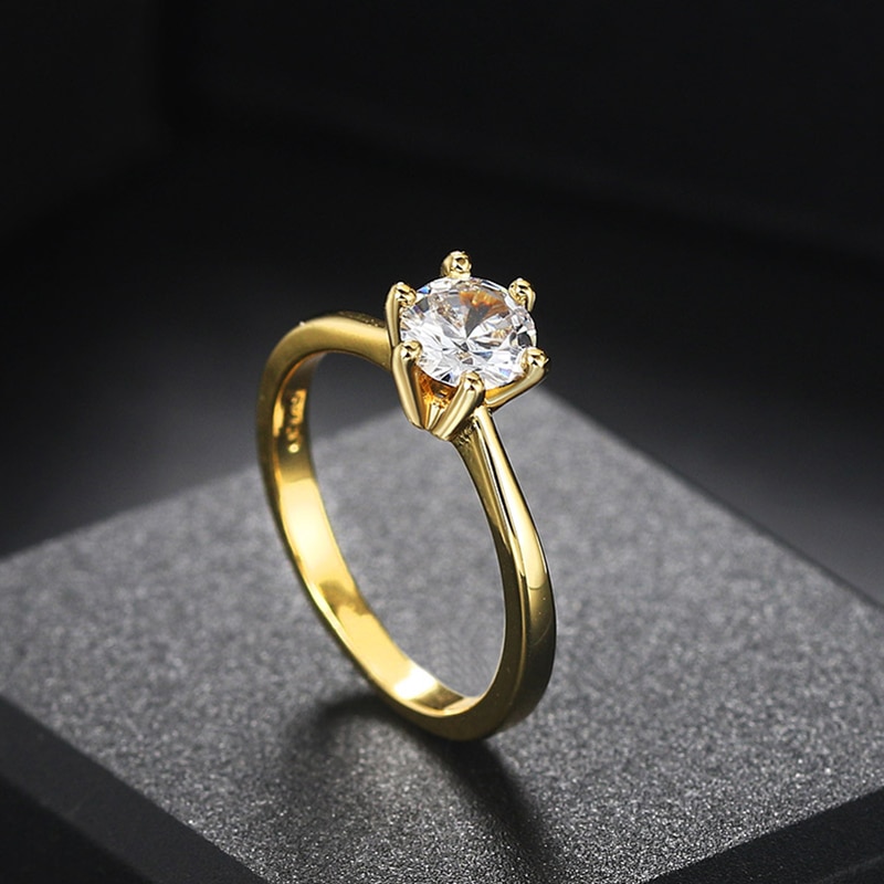 Nhẫn cưới Đối với phụ nữ cổ điển 1 Carat Zircon Ánh sáng vàng Màu Ngày kỷ niệm đính hôn Nhẫn Trang sức Bán buôn R174