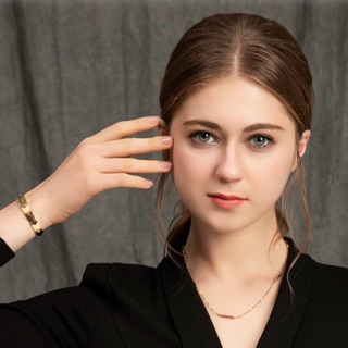 [ CHÍNH HÃNG ] VÒNG ĐIỀU HOÀ HUYẾT ÁP SAKURA ĐEO CỔ NỮ CỦA NHẬT BẢN