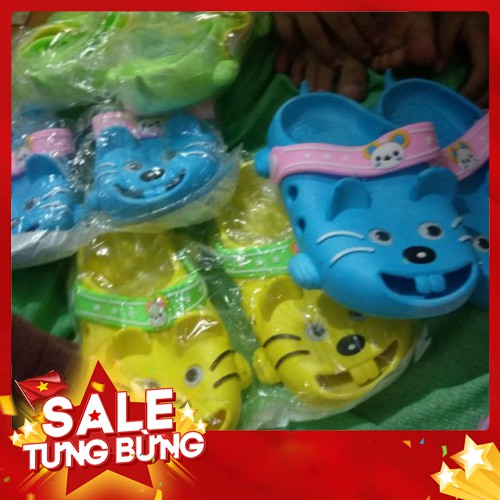 Combo 10 đôi dép cho bé từ 2 tuổi đến 7 tuổi - Hàng nhập khẩu