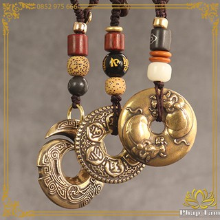 Móc Khóa Khuyên Bán Nguyệt Mai Hoa Lục Tự Đại Minh Chú Đồng Nguyên Khối - Tâm Phong Thủy