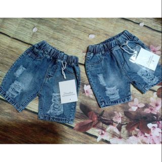 Quần jeans cộc bé trai