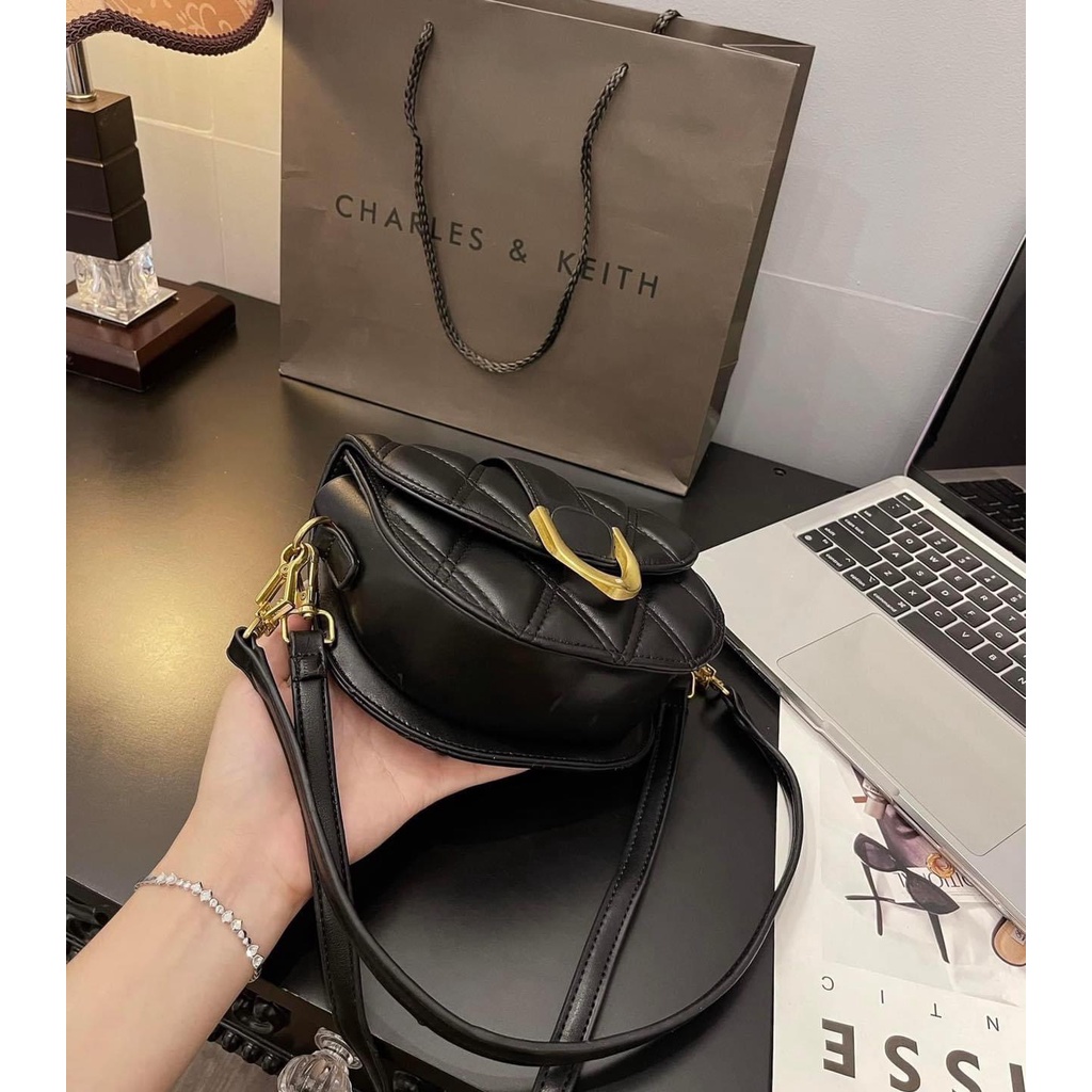 Túi xách đeo chéo nữ giá rẻ đẹp đi chơi phong cách thời trang hàn quốc dễ thương cute DC329