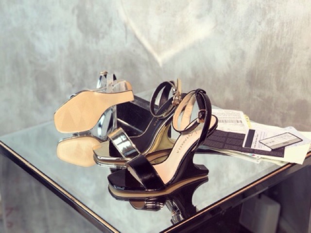 Gót trăng khuyết sieu phẩm tôn dáng