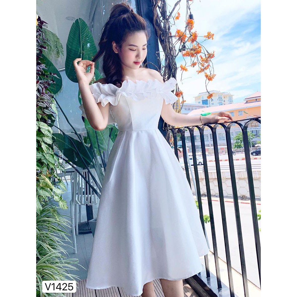 ⚡FLASH SALE⚡ Váy dự tiệc trắng xòe trễ vai cao cấp V1425 | BigBuy360 - bigbuy360.vn