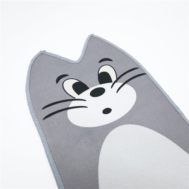 THẢM LÓT TOM & JERRY - TOM CẦU THANG VUI NHỘN
