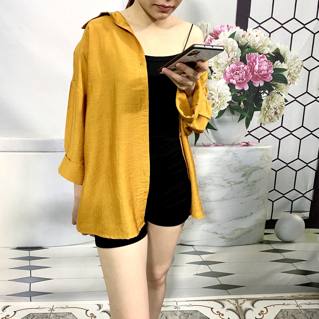 Áo sơ mi chất đũi mix túi 1 bên ngực màu vàng hot trend đuôi tôm form rộng kiểu dáng Hàn Quốc Lavusa