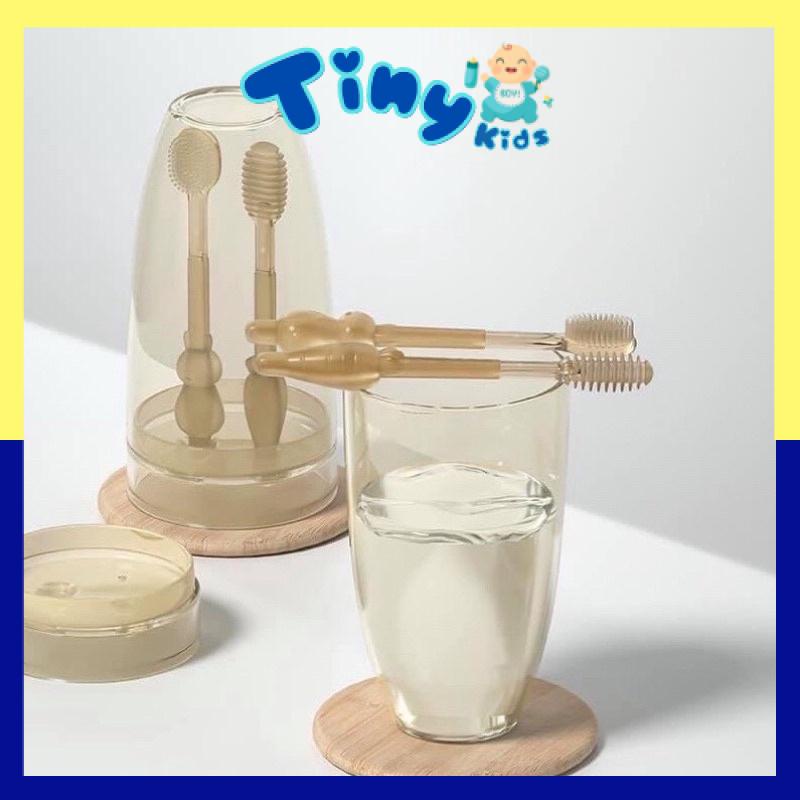 Set Rơ Lưỡi Và Bàn Chải Silicon Cho Bé 0-18 Tháng Tuổi - Tiny Kids