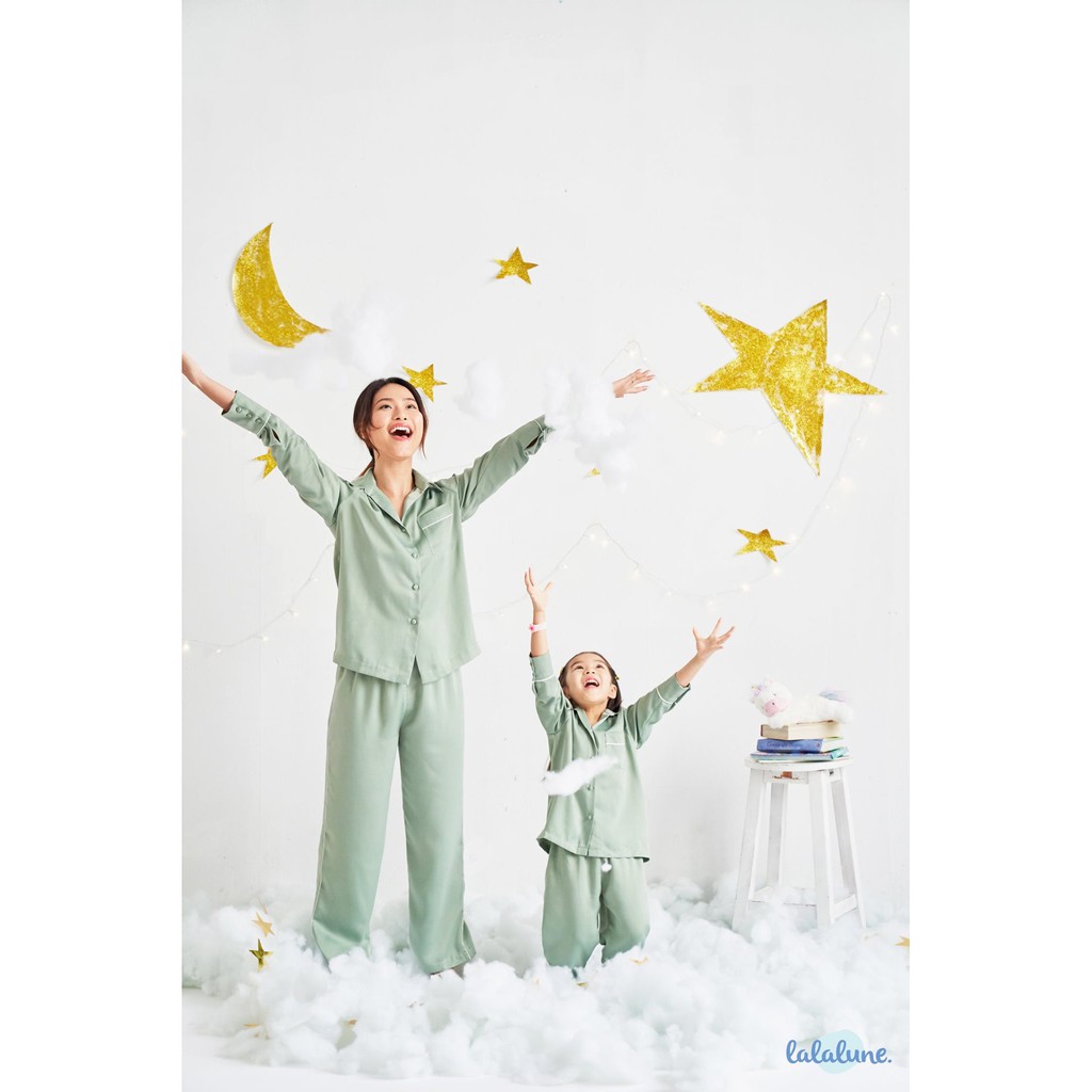 Pyjama lụa xanh đậu lalalune cho bé 2-7 tuổi